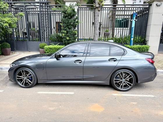 BMW 330e 2.0 16V TURBO HÍBRIDO M SPORT AUTOMÁTICO
